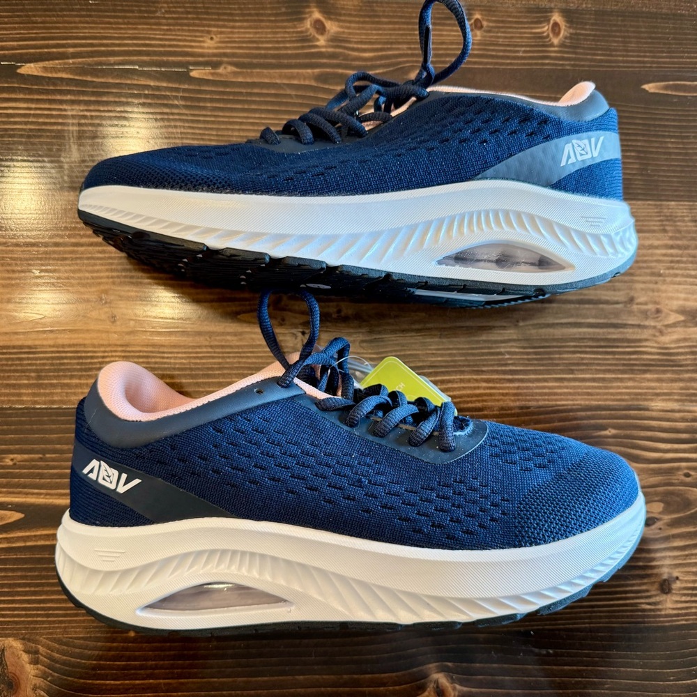 AOV Arch‎ Women's Navy & Pink Walking Shoes Size 8 NWT